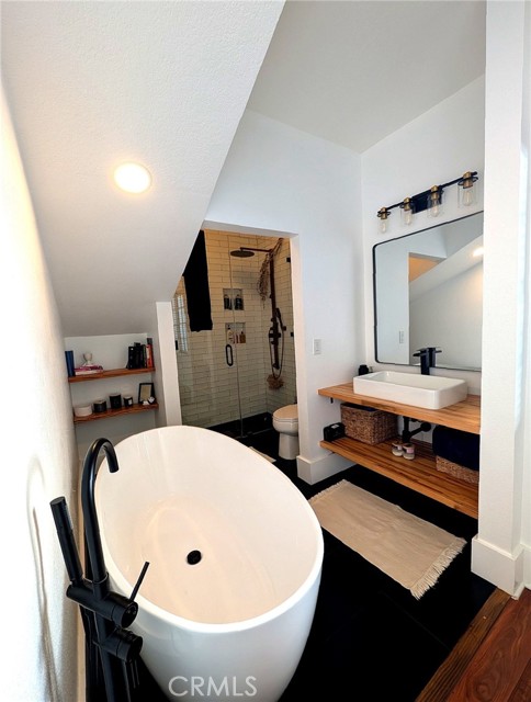 Detail Gallery Image 3 of 17 For 13331 Moorpark #332,  Sherman Oaks,  CA 91423 - 2 Beds | 2 Baths