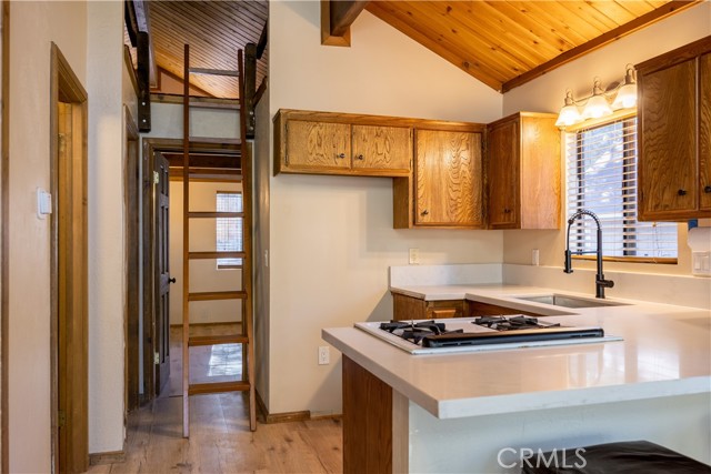Detail Gallery Image 11 of 28 For 110 Pine View Dr, Big Bear City,  CA 92314 - 2 Beds | 1 Baths