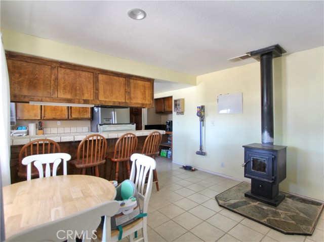 Detail Gallery Image 10 of 20 For 12981 Ojai Rd, Apple Valley,  CA 92308 - 3 Beds | 2 Baths