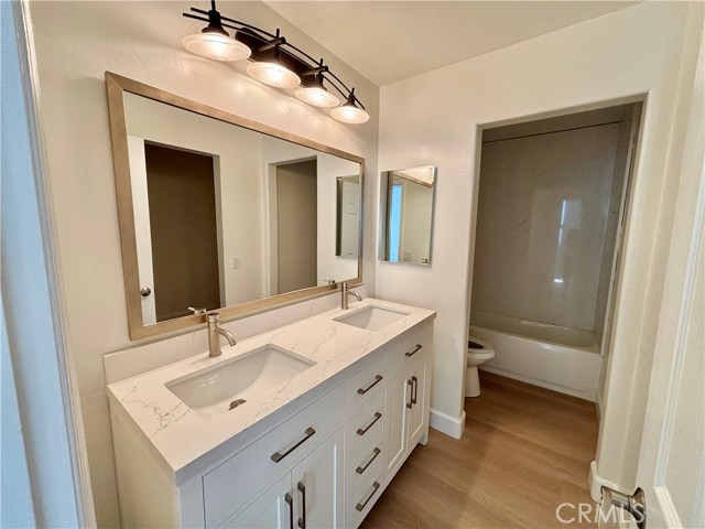 28142 Carpenteria Court, Laguna Niguel CA: https://media.crmls.org/medias/3938e3e6-b0f3-46dc-bfbd-bac3d4ab726a.jpg