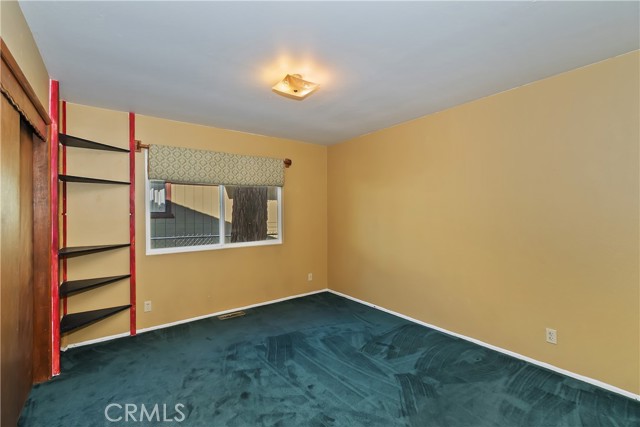 2208 Manzanita Lane, Big Bear City CA: https://media.crmls.org/medias/3938e407-52e3-4c08-9c56-459fa9d47967.jpg