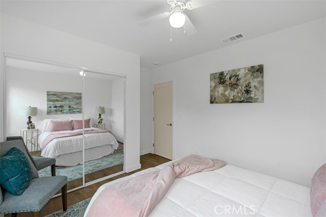 433 N Buena Vista Street, Burbank CA: https://media.crmls.org/medias/393911c5-fc8c-4c10-96a1-d472ab13721b.jpg
