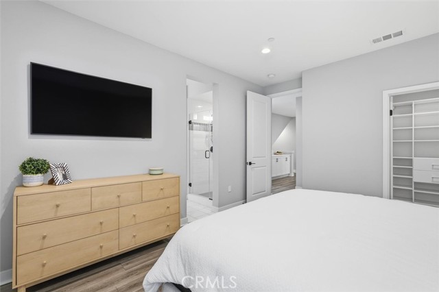 Detail Gallery Image 26 of 59 For 2144 Swallowtail Walk, Gardena,  CA 90249 - 4 Beds | 2/2 Baths