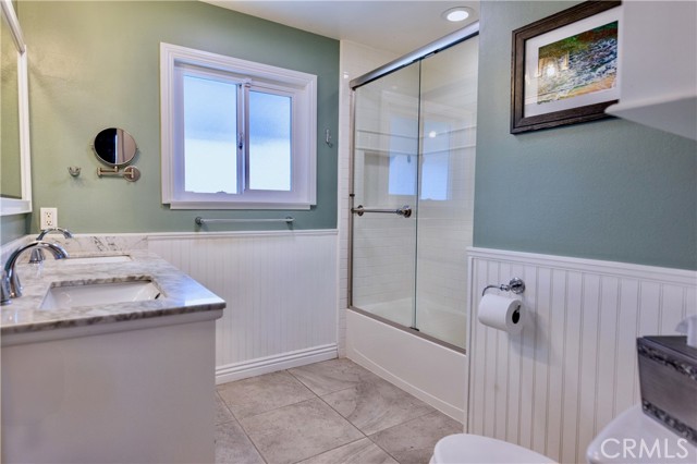 2414 Niagara Way, Costa Mesa CA: https://media.crmls.org/medias/39392ef9-40ae-4667-b7f6-d6318eba3858.jpg