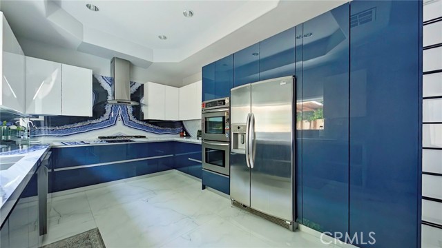 Detail Gallery Image 17 of 45 For 6937 Kian Ct, Van Nuys,  CA 91406 - 4 Beds | 3 Baths