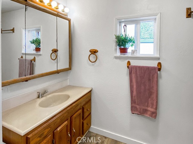 Detail Gallery Image 17 of 34 For 907 Ball Mountain Little Shasta, Montague,  CA 96064 - 6 Beds | 4 Baths