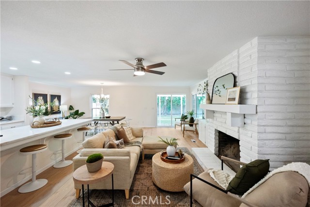 6330 N Wilson Avenue, Fresno CA: https://media.crmls.org/medias/393b939e-c329-4b50-81f1-cdf36a0f68c3.jpg