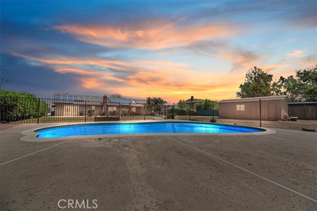 5485 SULPHUR Drive, Jurupa Valley CA: https://media.crmls.org/medias/393c25da-b13c-47ca-9dd0-3aa9125a7d7c.jpg