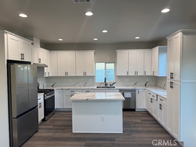 Detail Gallery Image 3 of 48 For 4608 Beaumont St, Simi Valley,  CA 93063 - 3 Beds | 2 Baths