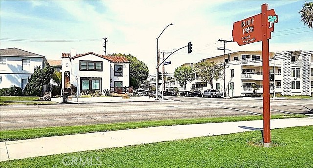 Detail Gallery Image 1 of 30 For 3535 E Ocean Ave, Long Beach,  CA 90803 - 2 Beds | 2 Baths