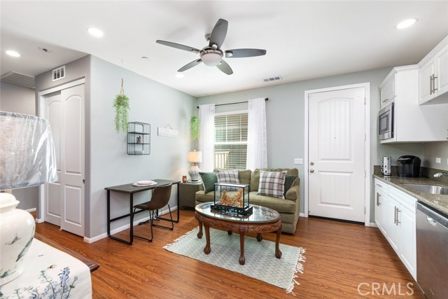 Detail Gallery Image 38 of 72 For 29316 Fenway, Lake Elsinore,  CA 92530 - 5 Beds | 4 Baths