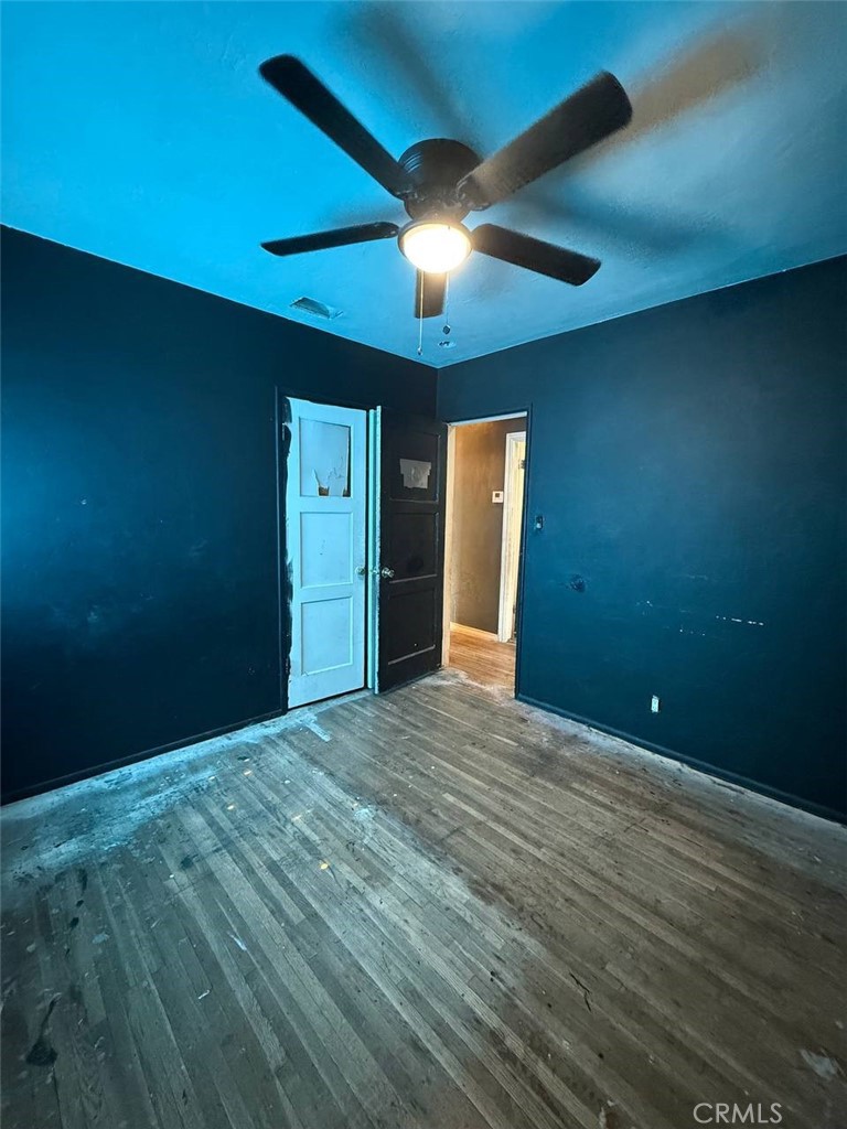https://media.crmls.org/medias/393e07e0-dda7-4360-ab3a-113c89726fd5.jpg?preset=X-Large