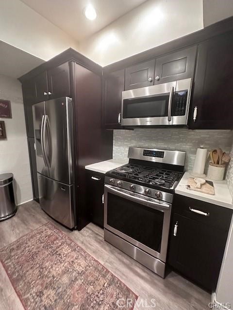 Detail Gallery Image 10 of 22 For 5144 Zelzah #3,  Encino,  CA 91316 - 2 Beds | 2/1 Baths