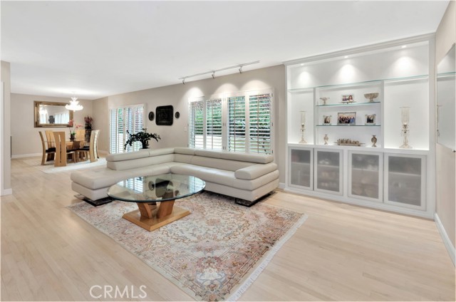933 17th Street 14 Santa Monica, California Welcome to beach-close living in this light and bright FRONT END-UNIT home! Like living in a resort, this pride of ownership private and secure home features modern upgrades for stylish living, including a completely remodeled kitchen with Bosch stainless steel appliances, custom cabinets, and Quartz countertops with exquisite backsplash. The home has new Milgard Tuscany series dual pane, low-energy windows throughout, and the upstairs flooring has been replaced with maple hardwood flooring. In addition, the owner has professionally added many upgrades, including recessed LED lighting, new white wood shutters, new master bath tempered sliding glass doors, two new toilets, complete remodel of second bathroom (including floating vanity, Hansgrohe rain shower head and hand shower with sink waterfall faucets), new stackable gas washer/dryer, and refinishing of hardwood floors. Perfect for entertaining, the open living room, dining room, and kitchen flow together for easy entertaining. There is a guest powder room downstairs, and the standing balcony off the dining room adds ambiance to the main floor. Upstairs, there are three bedrooms, including a picture-perfect master bedroom with a luxurious ensuite and walk-in closets. Parking is secure with subterranean tandem spaces for two cars. The end unit is above ground level for privacy--so many features make this home truly exceptional. Owner may consider a TRADE and/or EXCHANGE for another property and is willing to buydown the interest rate for the buyer.