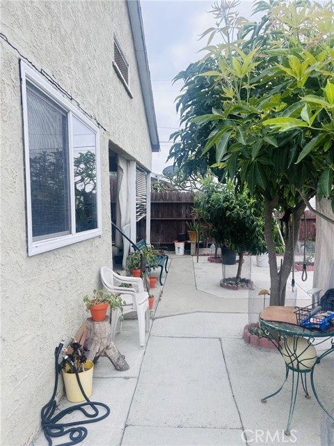 15160 Pimenta Avenue, Paramount CA: https://media.crmls.org/medias/393f13dc-f6cf-4350-a481-a3edd74d5683.jpg
