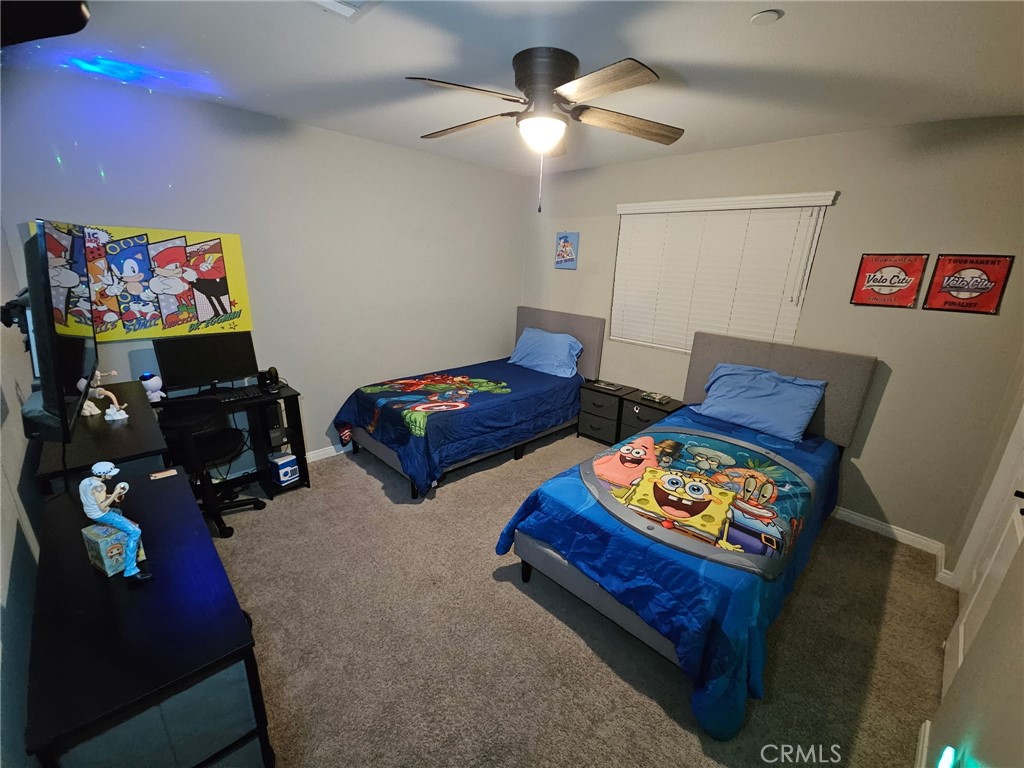 https://media.crmls.org/medias/39409b4f-d4b7-4449-8590-fd7969d13892.jpg?preset=X-Large