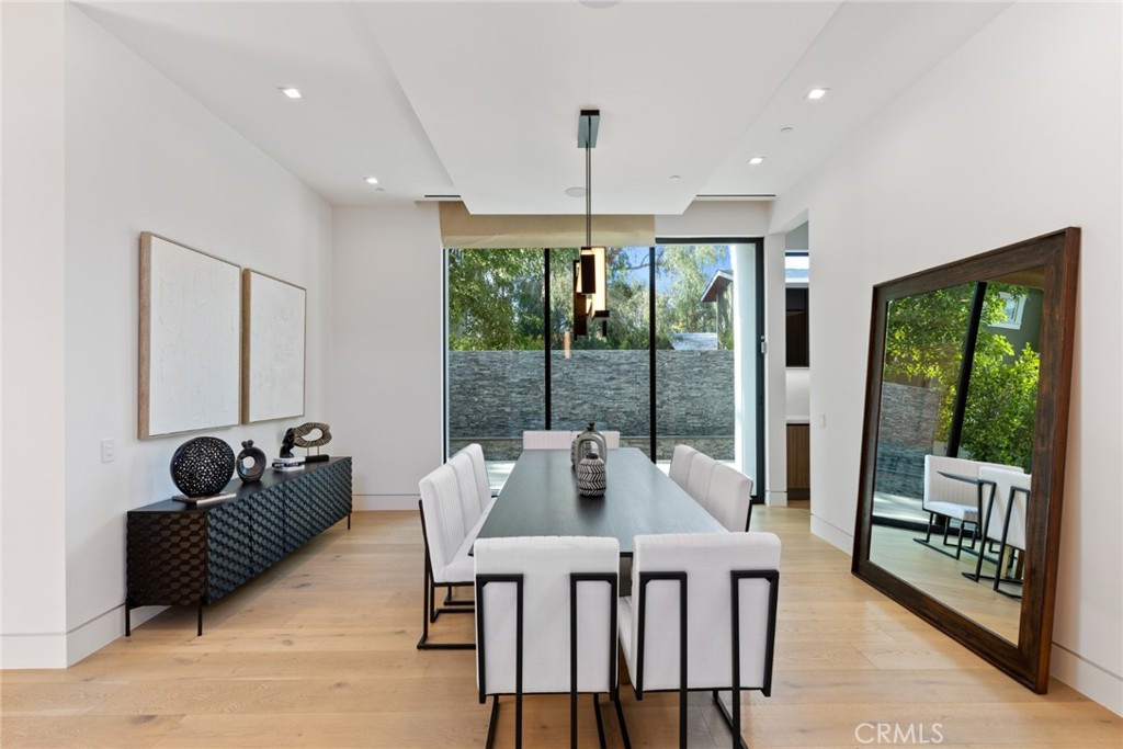 https://media.crmls.org/medias/394136fb-0a47-4fe6-a9f5-937540f94004.jpg?preset=X-Large