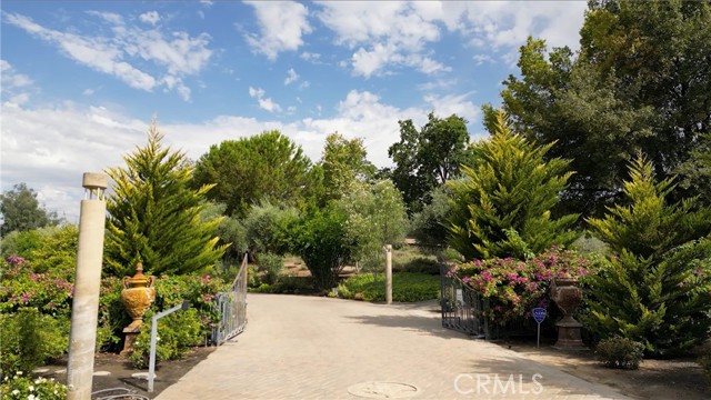 Detail Gallery Image 12 of 49 For 12950 N Willow Ave, Clovis,  CA 93619 - 7 Beds | 6 Baths