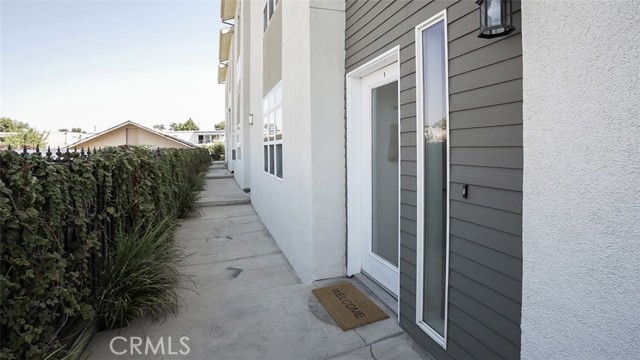 11809 Hamlin Street, 1 photo 7