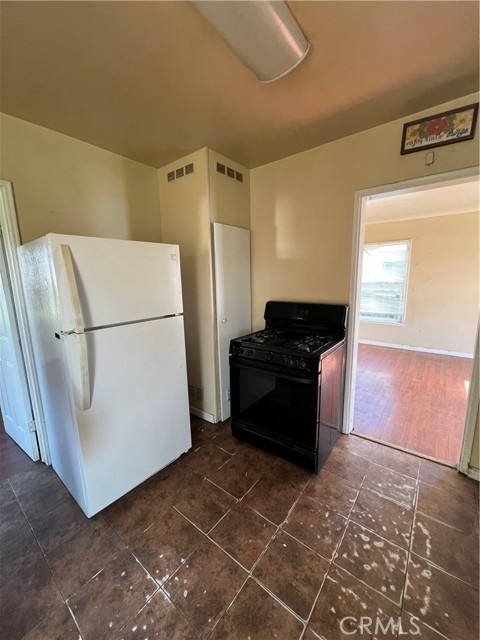 Detail Gallery Image 12 of 23 For 3326 W Henson, Riverdale,  CA 93656 - 2 Beds | 1 Baths