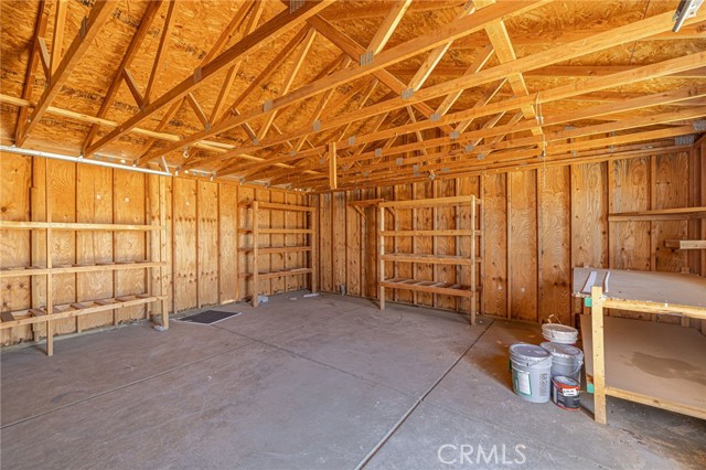 26321 Olanche, Mojave CA: https://media.crmls.org/medias/3941b26e-00d3-4da1-8862-7b20437331f8.jpg