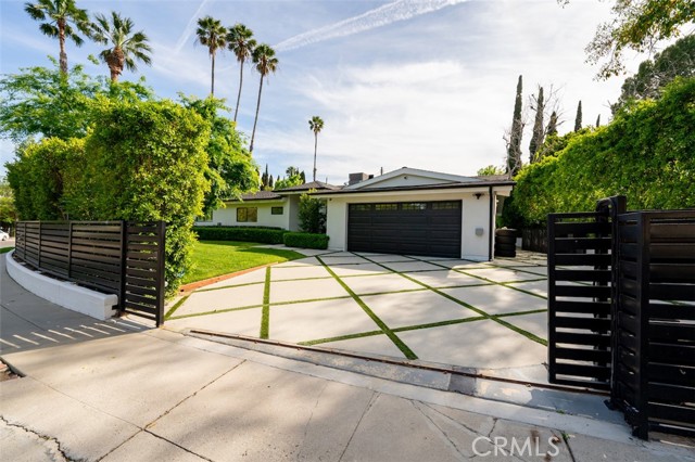 Detail Gallery Image 1 of 66 For 12031 Bradford Pl, Granada Hills,  CA 91344 - 3 Beds | 3/1 Baths