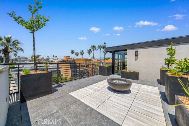 150 S Oak Knoll Avenue, Pasadena CA: https://media.crmls.org/medias/39424671-49c6-4ab0-bdb8-feeb5b3284a8.jpg