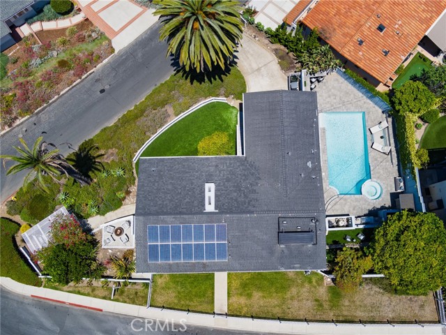 246 Via Los Miradores, Redondo Beach CA: https://media.crmls.org/medias/39426c31-d147-456f-bce1-867b8229ab57.jpg