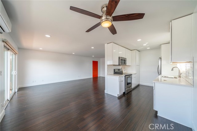 Detail Gallery Image 11 of 15 For 1601 Veteran Ave #301/302,  Los Angeles,  CA 90024 - 4 Beds | 4 Baths