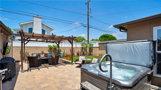 5215 E Monlaco Road, Long Beach CA: https://media.crmls.org/medias/394438ab-5d9e-4db3-9fb4-14296775b602.jpg
