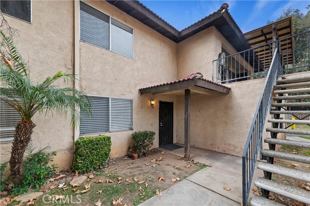 Detail Gallery Image 3 of 26 For 12198 Orchid Ln #C,  Moreno Valley,  CA 92557 - 2 Beds | 1/1 Baths