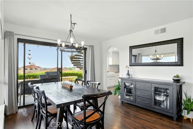 Detail Gallery Image 8 of 43 For 27762 Arta #2,  Mission Viejo,  CA 92692 - 2 Beds | 2 Baths