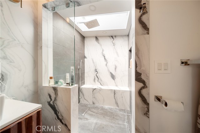 2522 Zorada Drive, Los Angeles CA: https://media.crmls.org/medias/39447727-c8de-4b10-9b70-255ea8689b9d.jpg