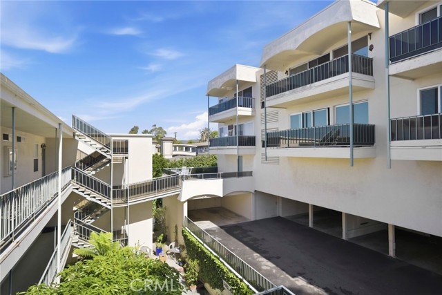 Detail Gallery Image 36 of 53 For 240 Moss St #8,  Laguna Beach,  CA 92651 - 2 Beds | 2 Baths