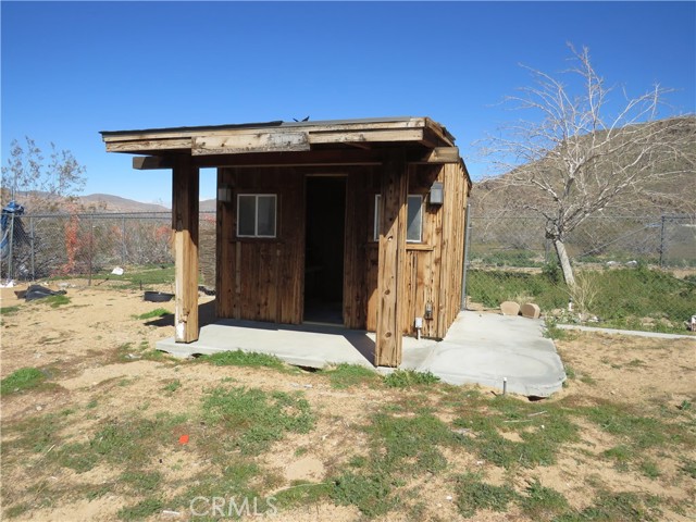 Chicken coop building