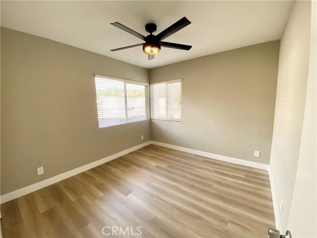 Detail Gallery Image 8 of 11 For 3335 Triangle Pl #4,  Glendale,  CA 91208 - 2 Beds | 1 Baths