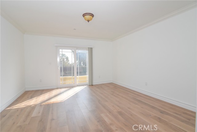 Detail Gallery Image 23 of 28 For 11911 Mayfield Ave #102,  Los Angeles,  CA 90049 - 3 Beds | 2/1 Baths