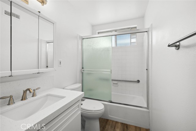 Detail Gallery Image 12 of 13 For 375 Woodland Pl a,  Costa Mesa,  CA 92627 - 3 Beds | 1/1 Baths