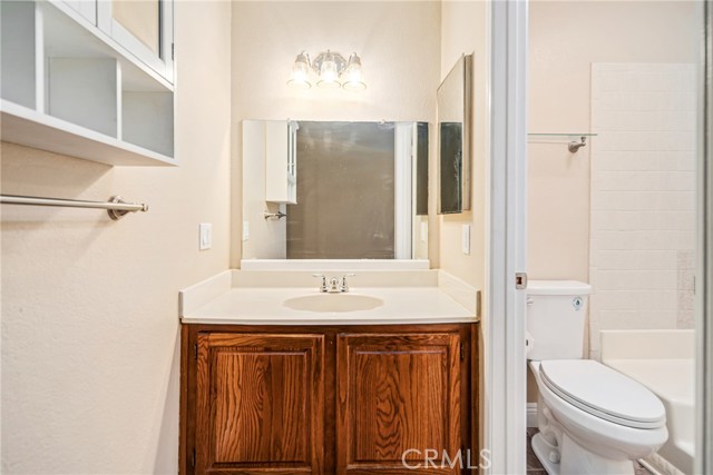 Detail Gallery Image 18 of 27 For 43649 Park Ave, Lancaster,  CA 93534 - 3 Beds | 2/1 Baths