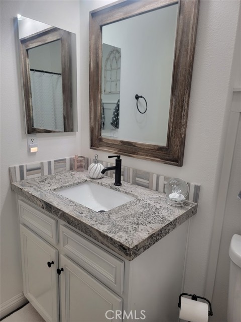 7819 Hagen Circle, Hemet CA: https://media.crmls.org/medias/3948090e-bec0-46ee-bfa6-b68ba9f375b7.jpg