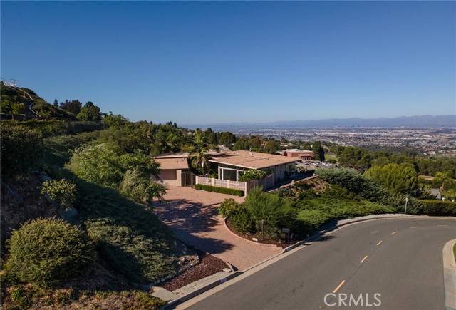 3045 Crownview