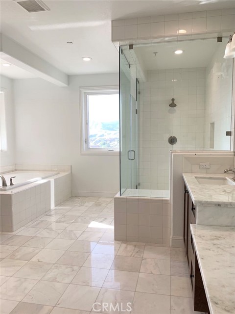 Detail Gallery Image 16 of 23 For 20409 W Esmerelda Ln, Porter Ranch,  CA 91326 - 4 Beds | 4/1 Baths