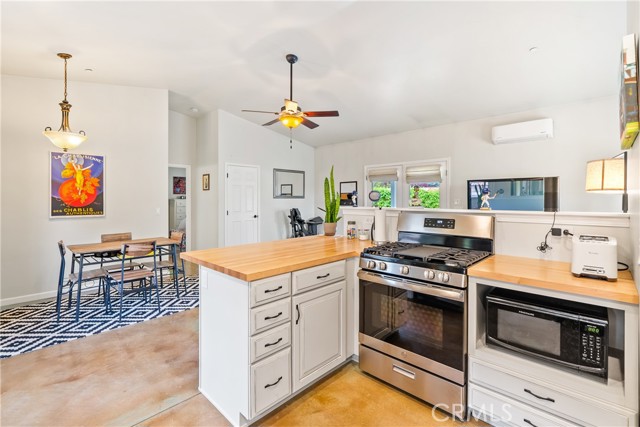 Detail Gallery Image 49 of 65 For 7915 Whispering Trails Pl, Paso Robles,  CA 93446 - 4 Beds | 2 Baths