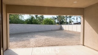 https://media.crmls.org/medias/394adbbc-d119-42de-b2af-110e1387b701.jpg?preset=X-Large