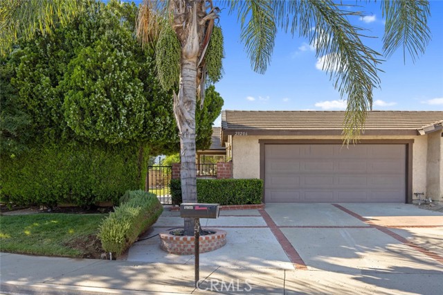 Detail Gallery Image 1 of 26 For 23206 Faisan Ct, Valencia,  CA 91355 - 3 Beds | 2 Baths