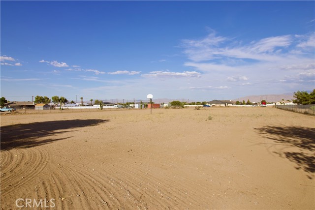 Detail Gallery Image 16 of 16 For 8011 Fuente, Oak Hills,  CA 92344 - 3 Beds | 2 Baths