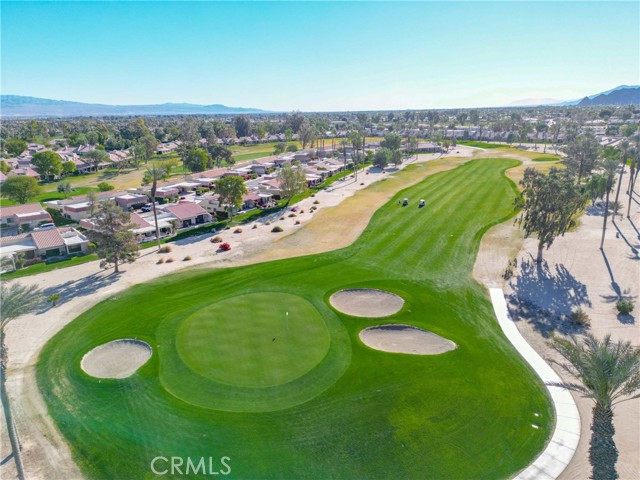 41981 Preston Trail, Palm Desert CA: https://media.crmls.org/medias/394c233d-d06a-4055-8610-329db1a16771.jpg