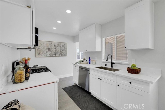 Detail Gallery Image 13 of 41 For 1984 16th St, Olivehurst,  CA 95961 - 3 Beds | 2 Baths