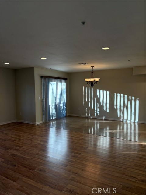Detail Gallery Image 8 of 32 For 10207 Mountair Ave #105,  Tujunga,  CA 91042 - 3 Beds | 2/1 Baths