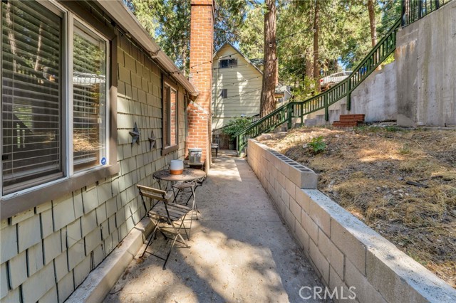 Detail Gallery Image 5 of 22 For 23802 Wildwood Ln, Crestline,  CA 92325 - 1 Beds | 1 Baths